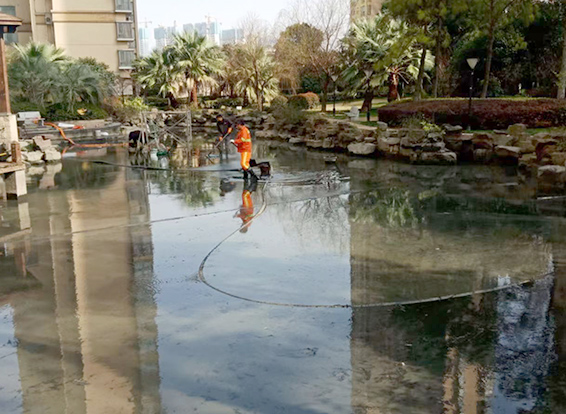 延津景观池淤泥清理