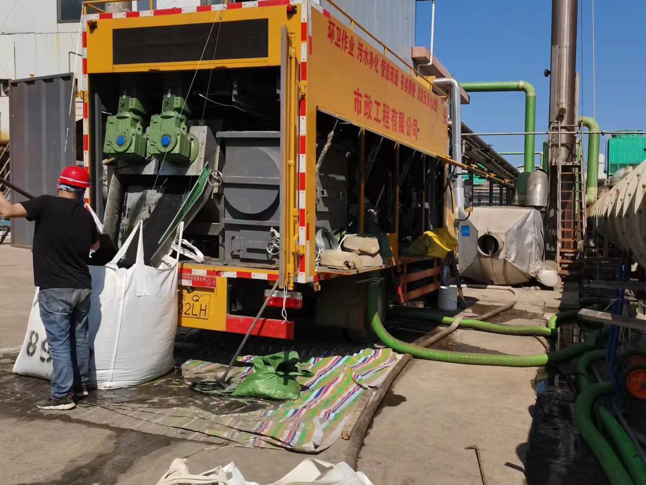 延津淤泥压干处理